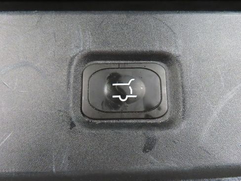 Used 2025 Ford Expedition Active AWD/4WD image 40