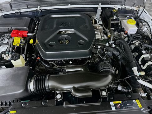 Used 2023 Jeep Wrangler Sport AWD/4WD image 29