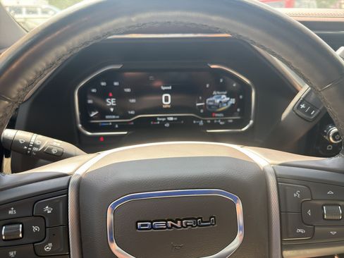 Used 2025 GMC Sierra 2500 Denali w/ Denali Reserve Package AWD/4WD image 25