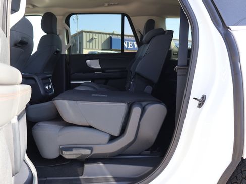 Used 2025 Ford Expedition Max Active image 30