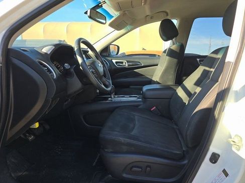Used 2018 Nissan Pathfinder SV FWD image 8