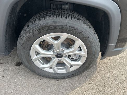 Used 2025 Jeep Compass Latitude w/ Sun & Sound Group image 18