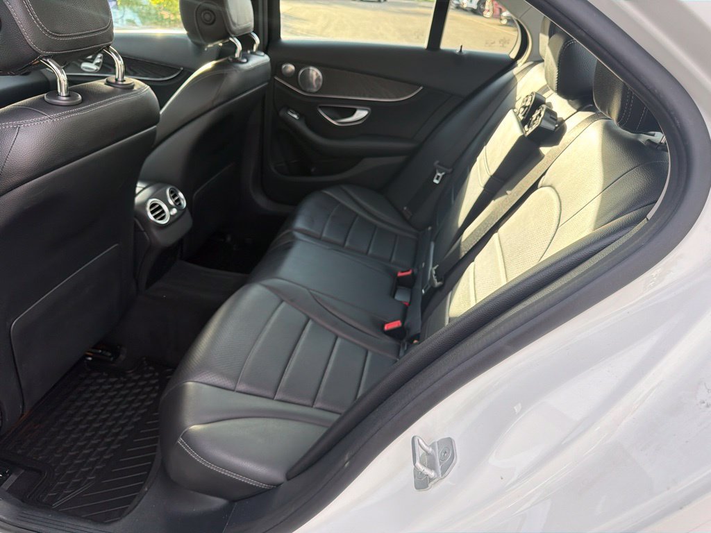 Used 2015 Mercedes-Benz C 300 4MATIC Sedan image 20