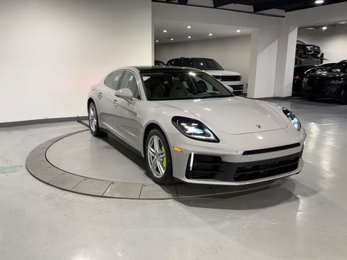 Used 2025 Porsche Panamera 4 AWD/4WD image 7
