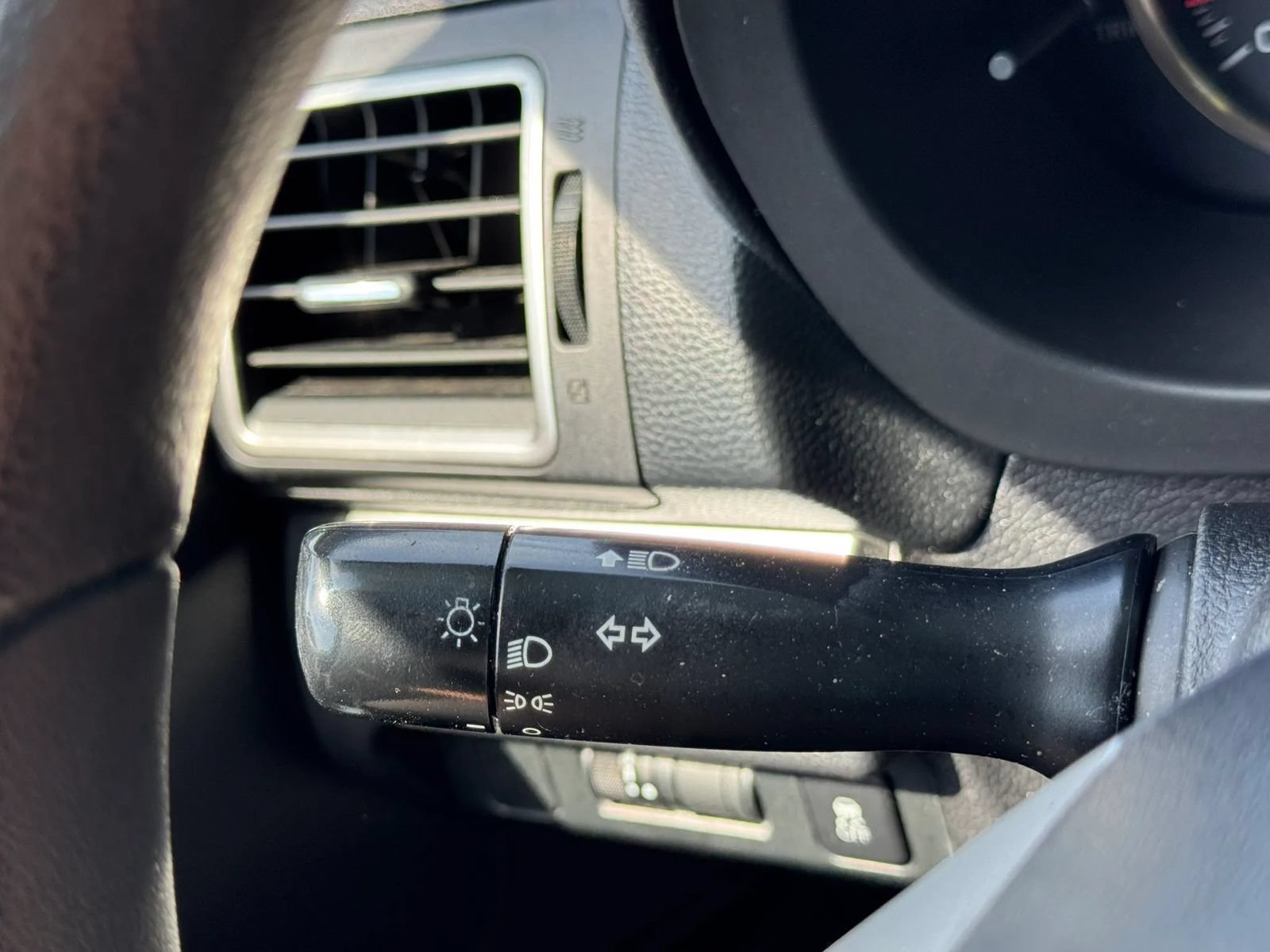 Used 2015 Subaru Impreza 2.0i AWD/4WD image 31