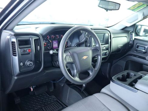 Used 2018 Chevrolet Silverado 1500 Custom w/ Custom Value Package AWD/4WD image 14