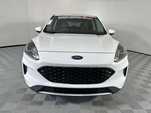 Used 2020 Ford Escape SE FWD image 3