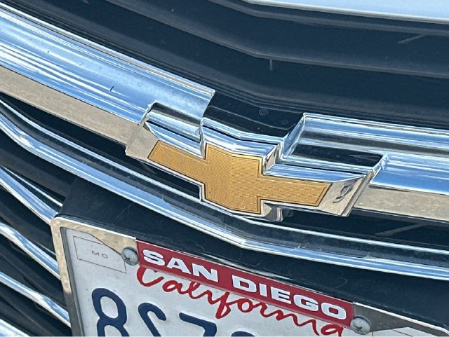 Used 2021 Chevrolet Malibu LT FWD image 34