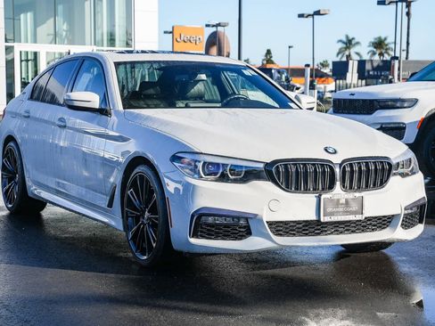 Used 2018 BMW 530e w/ M Sport Package 2 image 3