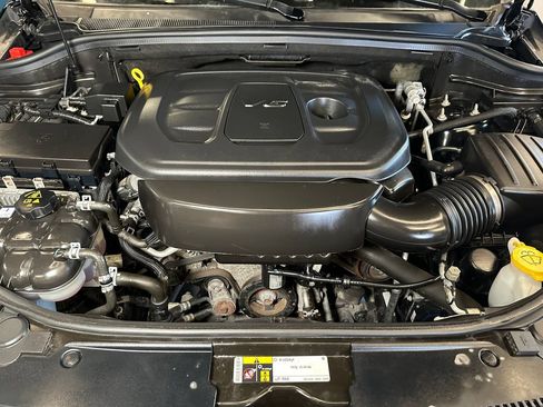Used 2019 Jeep Grand Cherokee Laredo w/ Security & Convenience Group AWD/4WD image 23