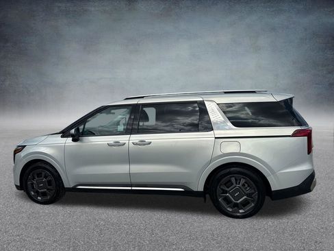 Used 2025 Kia Carnival SX FWD image 37