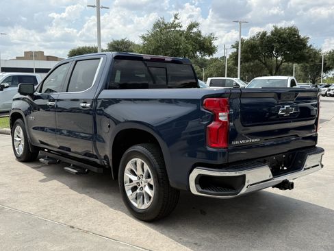 Used 2022 Chevrolet Silverado 1500 LTZ w/ LTZ Convenience Package II RWD image 7