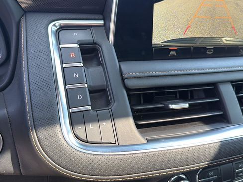 Used 2022 GMC Yukon AT4 w/ Max Trailering Package AWD/4WD image 27