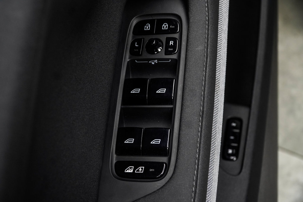Used 2024 Polestar Polestar 2 AWD/4WD image 38