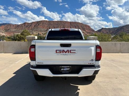 Used 2024 GMC Canyon AT4X image 7