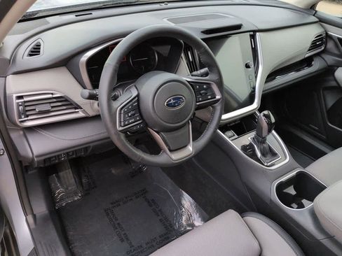 Used 2023 Subaru Outback Limited image 2