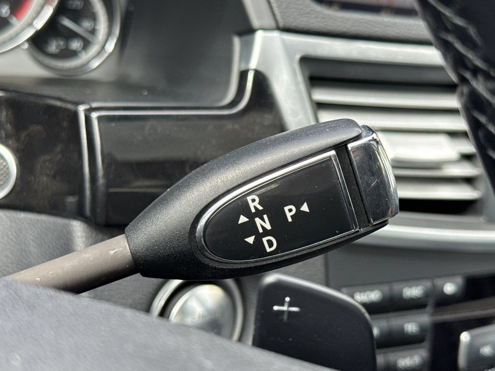 Used 2011 Mercedes-Benz E 350 BlueTEC Sedan image 21