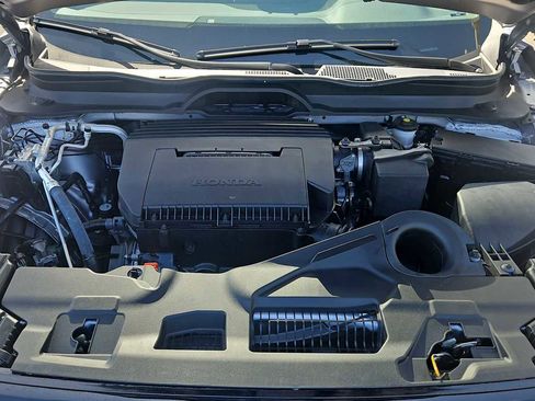 Used 2025 Honda Pilot TrailSport image 18