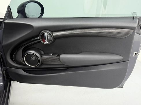 Used 2015 MINI Cooper S image 21