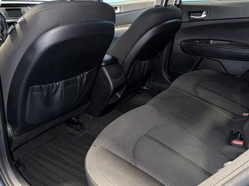 Used 2016 Kia Optima LX image 7