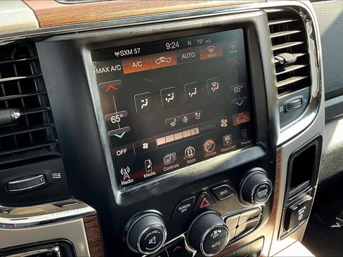 Used 2016 RAM 1500 Laramie image 11