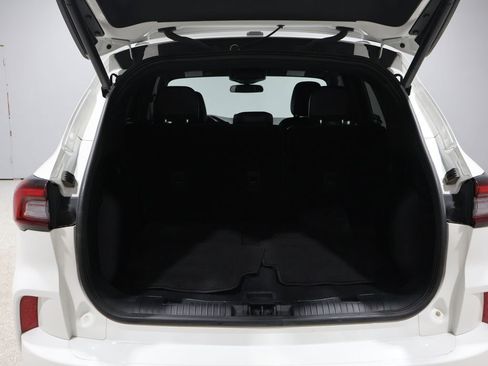 Used 2024 Ford Escape ST-Line image 4