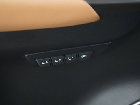 Used 2015 Lexus NX 200t AWD w/ Premium Package image 23