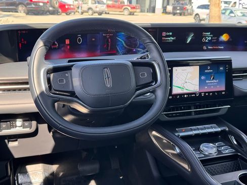 Used 2025 Lincoln Nautilus Reserve w/ Jet Appearance Package AWD/4WD image 29