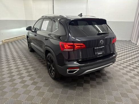 Used 2023 Volkswagen Taos SE AWD/4WD image 8