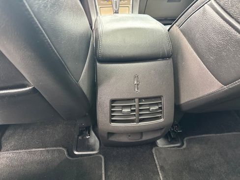 Used 2014 Lincoln MKX AWD w/ Equipment Group 102A image 34