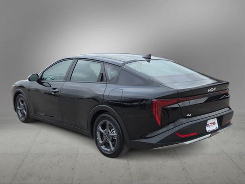 Used 2025 Kia K4 FWD image 6