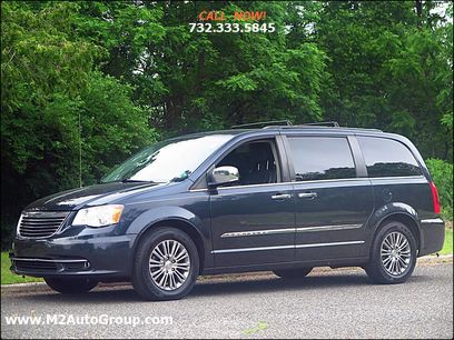 Used 2014 Chrysler Town & Country Touring-L w/ Driver Convenience Group