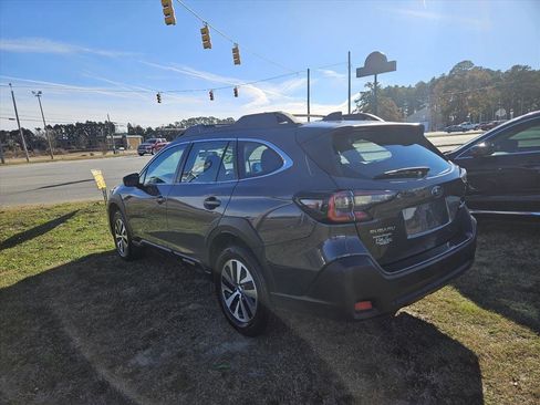 Used 2023 Subaru Outback image 5