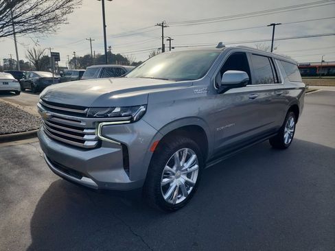 Certified 2023 Chevrolet Suburban High Country AWD/4WD image 4