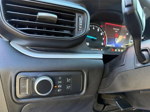 Certified 2021 Ford Explorer XLT image 17