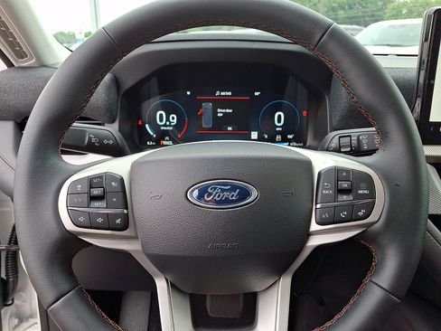 New 2026 Ford Explorer Active AWD/4WD image 11