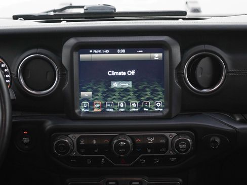 Used 2020 Jeep Wrangler Unlimited Sahara w/ Uconnect 4C Nav & Sound Group AWD/4WD image 15