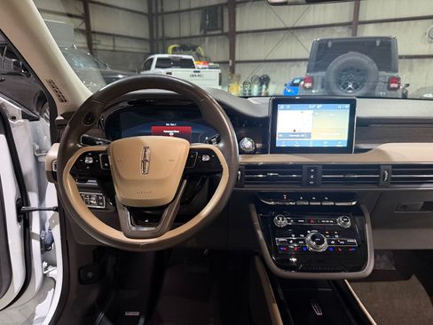 Used 2021 Lincoln Corsair Reserve w/ Equipment Group 201A AWD/4WD image 28
