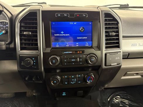 Used 2022 Ford F250 XLT w/ FX4 Off-Road Package image 26