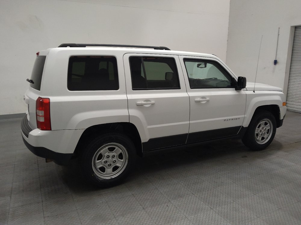 Used 2016 Jeep Patriot Sport w/ Power Value Group FWD image 10