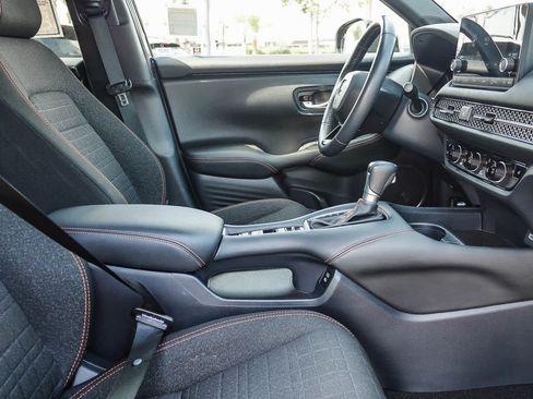 Used 2025 Honda HR-V Sport image 12