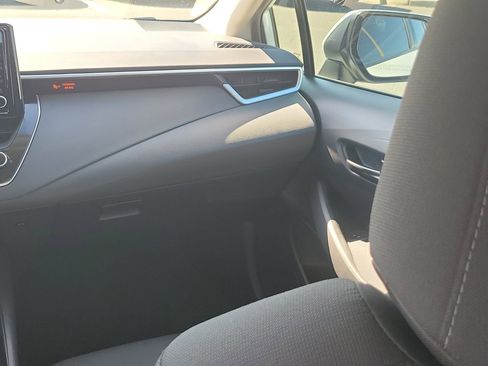 Certified 2022 Toyota Corolla LE image 17