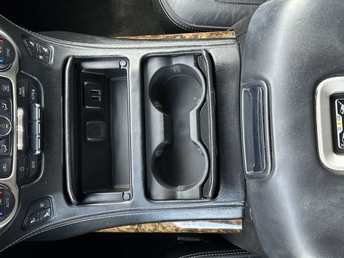 Used 2015 GMC Yukon XL Denali w/ Premium Package image 24