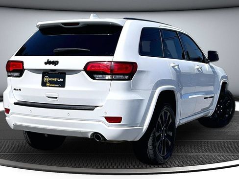 Used 2021 Jeep Grand Cherokee Laredo X AWD/4WD image 6