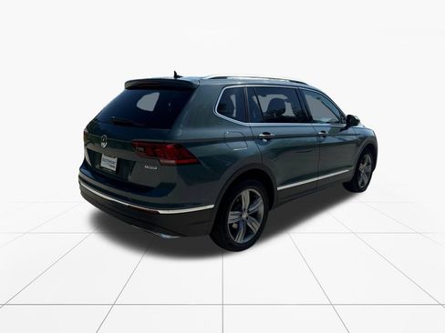 Used 2021 Volkswagen Tiguan SEL AWD/4WD image 8