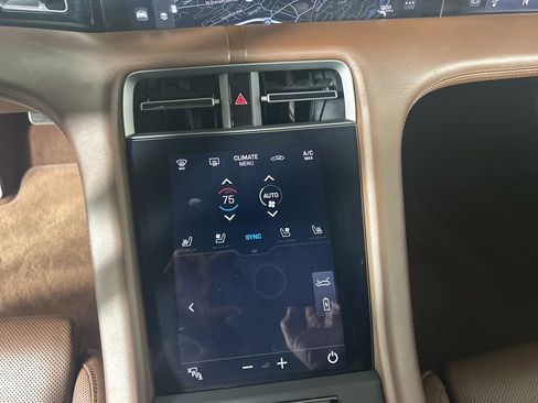 Certified 2020 Porsche Taycan Turbo image 34