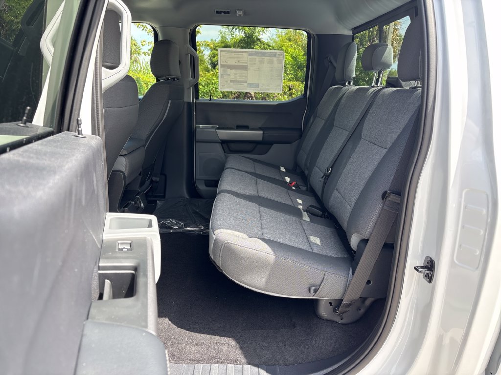 New 2026 Ford F250 XL w/ STX Appearance Package AWD/4WD image 29