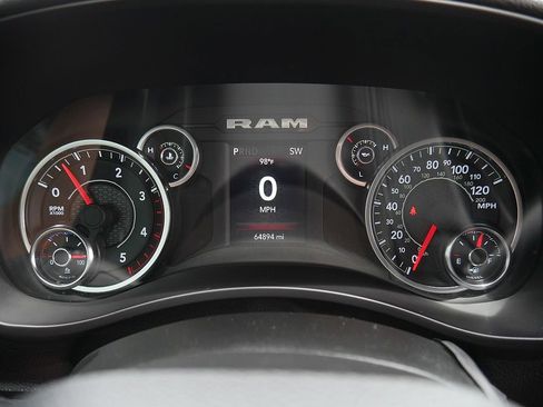 Used 2021 RAM 2500 Big Horn w/ Level 1 Equipment Group AWD/4WD image 27