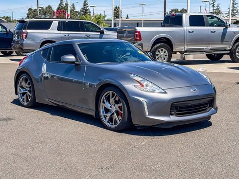 Used 2016 Nissan 370Z Coupe RWD image 5