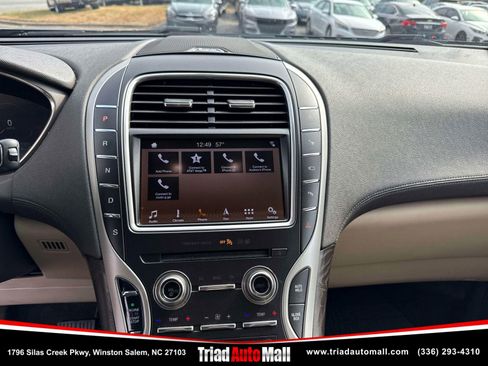 Used 2019 Lincoln Nautilus Reserve image 12